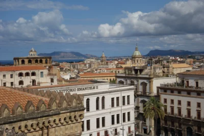 La série Il Cacciatore est une plongée réaliste dans la lutte antimafia en Sicile.